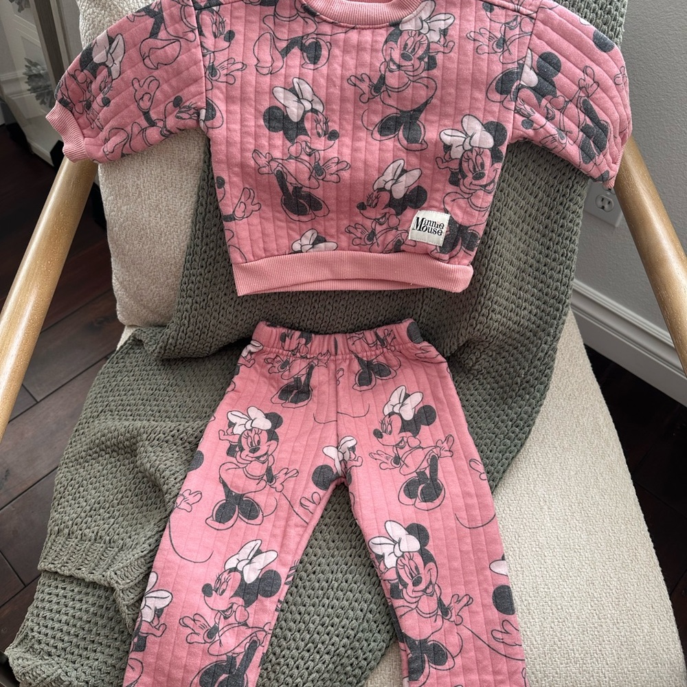 Disney Minnie Mouse Pink Quilted Set